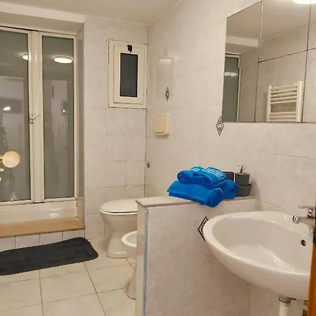 Relux Alojamento de Acomodação e Pequeno-almoço Bari